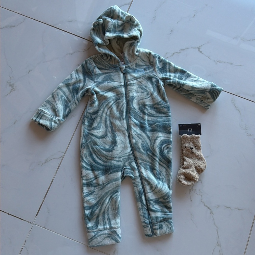 Baby GAP fleece hooded bodysuit 6-12 months + socks